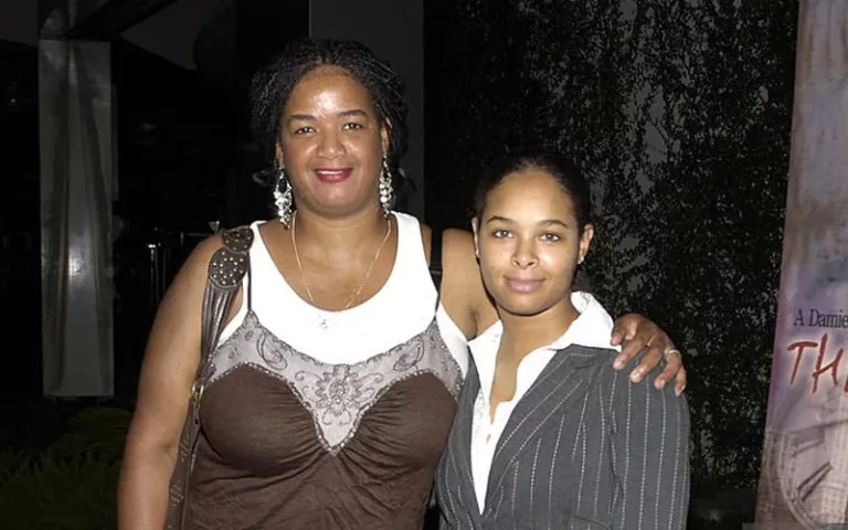 Elvira Wayans